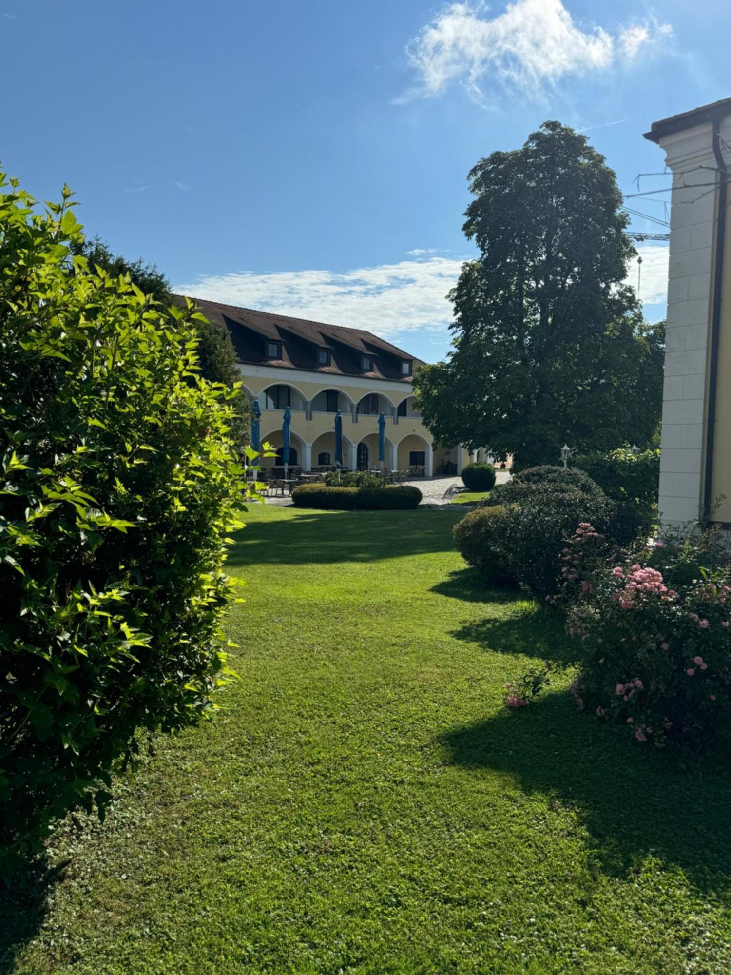 Schloss Kirchham Eksteriør bilde